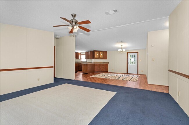 Building Photo - 11261 Rose Rd