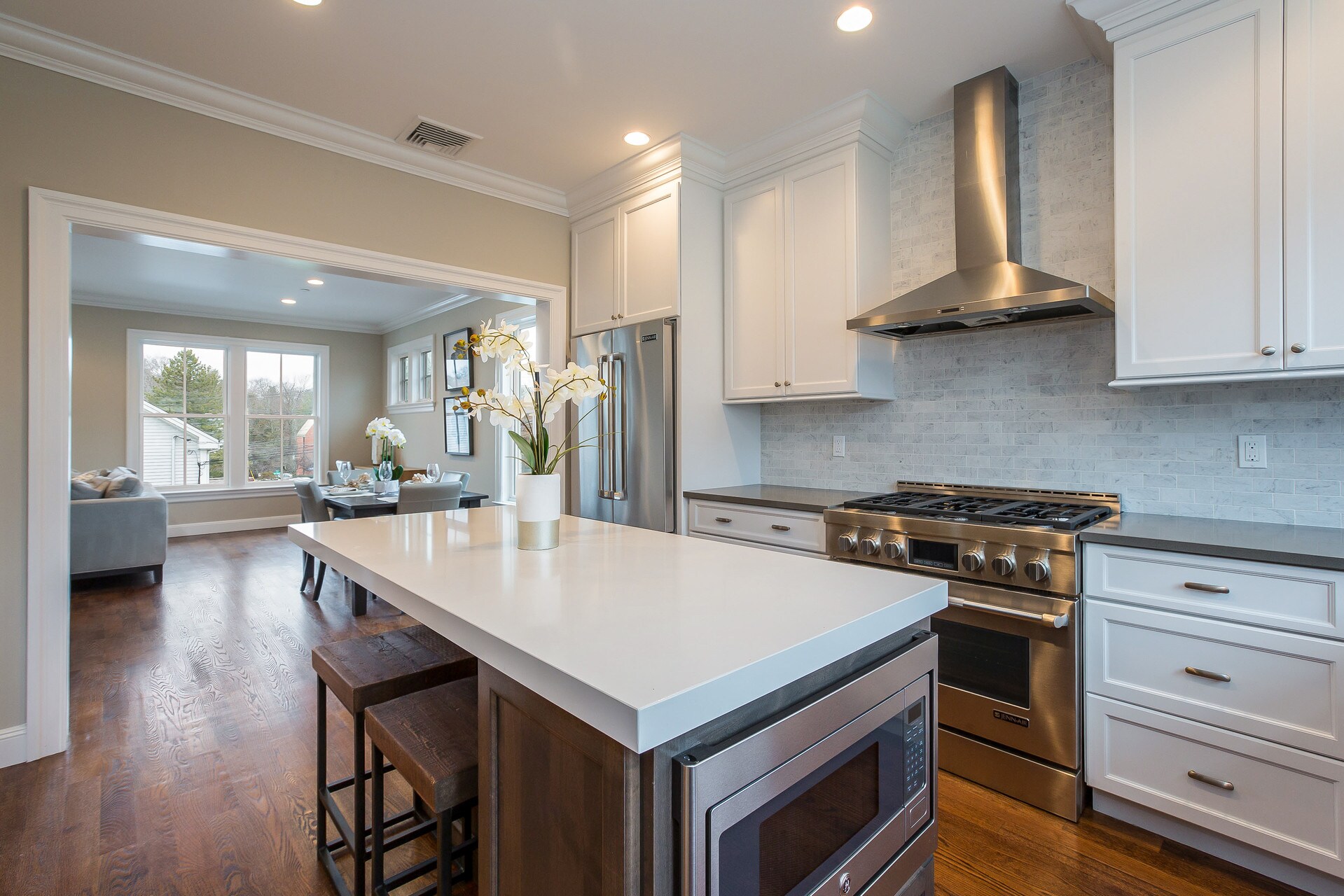 Building Photo - 52 Brookside Dr