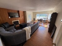 Building Photo - 7 bedroom 3.5 bath Game Room