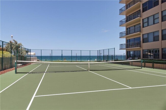 Building Photo - 3800 Galt Ocean Dr