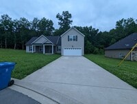 Building Photo - 3B/2BA With 2 car garage, Large Bonus Room...
