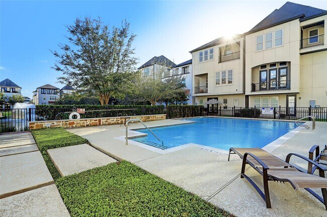 Building Photo - 10912 Wrenwood Park