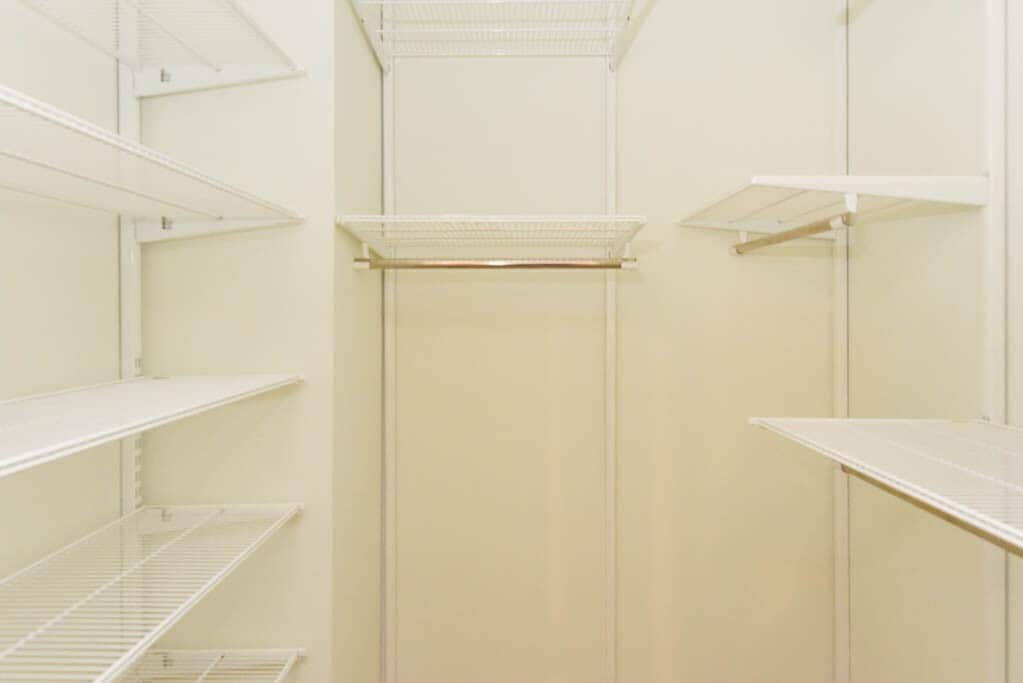 Building Photo - 949 W Grace St