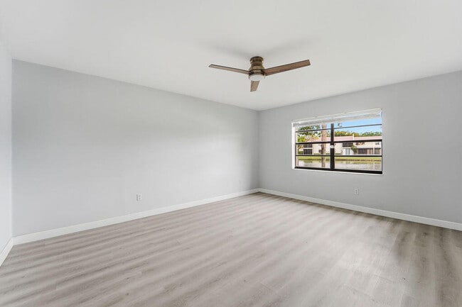 Building Photo - 21839 Arriba