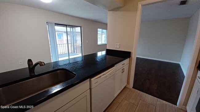 Building Photo - 205 San Paulo Cir