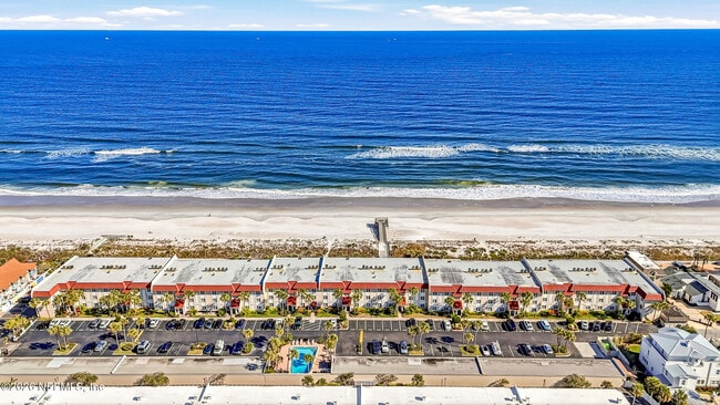 Building Photo - 10 10th St