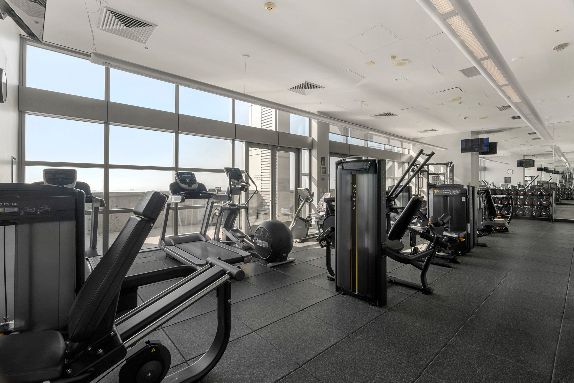 Building Photo - 1155 S Grand Ave