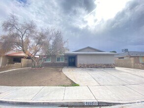 Building Photo - Charming 4 Bedroom, 3 Bath, Single-Story H...