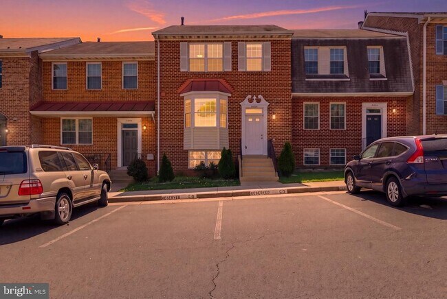 Building Photo - 46601 Carriage Ct