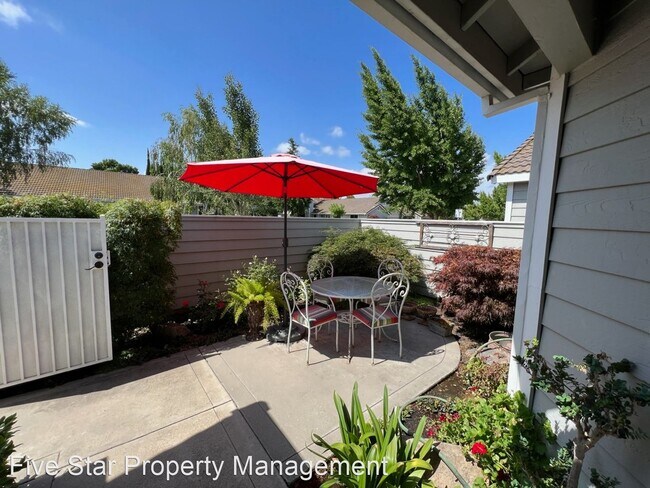 Building Photo - 3 br, 2 bath House - 2209 Chelmsford Dr