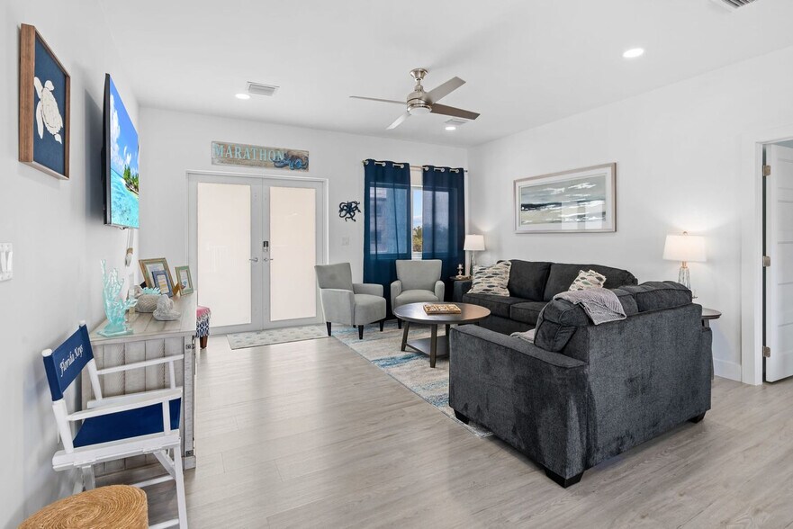 Building Photo - 231 Pescayo Ave