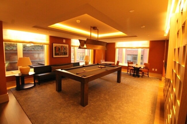 Building Photo - 100 Lovejoy Pl