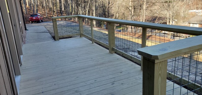 Deck - 303 Clint Norris Rd