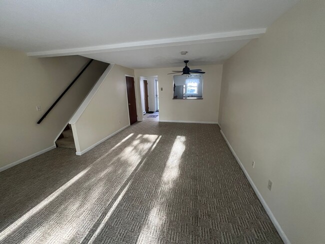 Building Photo - 2 Bedrooms Close to Dartmouth (CURRENTLY U...