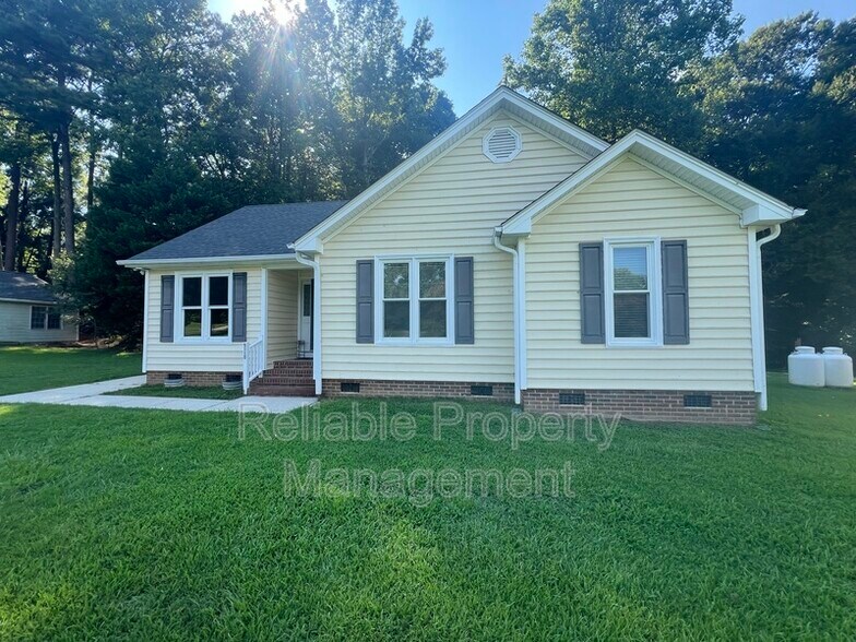 Primary Photo - 5110 Raleigh Rd