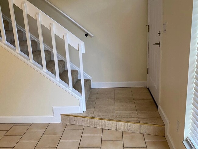 Building Photo - 612 Casa Park K Ct