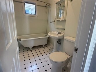 Building Photo - 20 Henry Ave