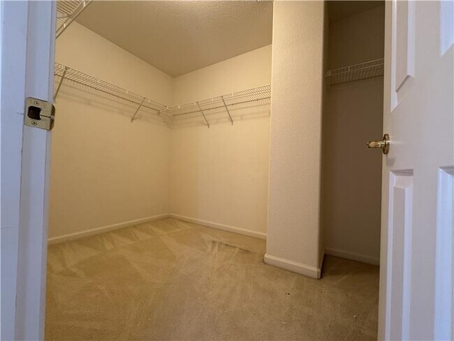 Building Photo - 4641 Palomino Way