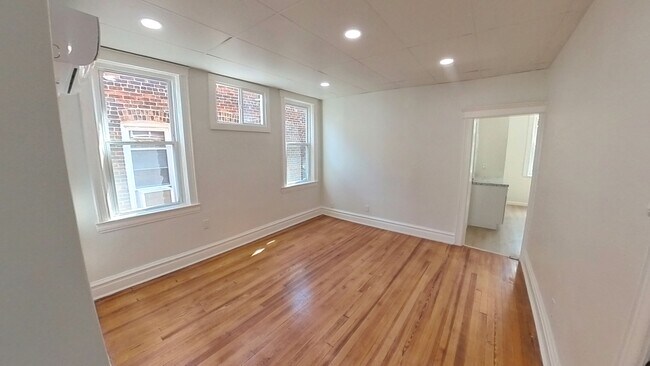 Living Room - 17 Sheffield St