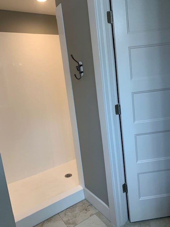 Building Photo - Beautiful Open Layout 3 Bedroom 2 Bath 3 Car Garage NIXA