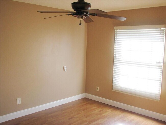 Building Photo - 405 Georgetown Dr