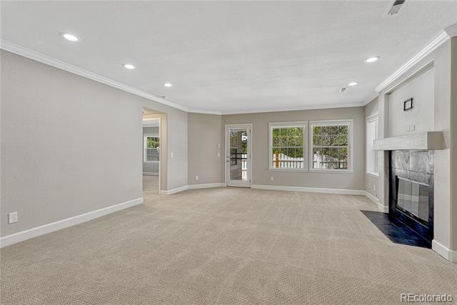 Building Photo - 9885 Greensview Cir