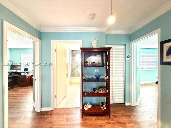 Building Photo - 4631 SW 154th Ct