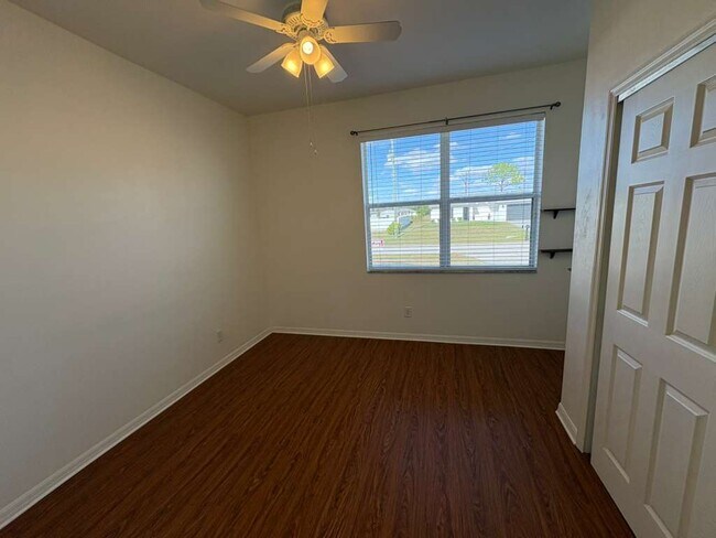 Building Photo - 1826 NW 15th Terrace