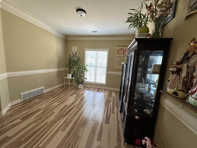 Building Photo - 9328 Owl Hill Dr