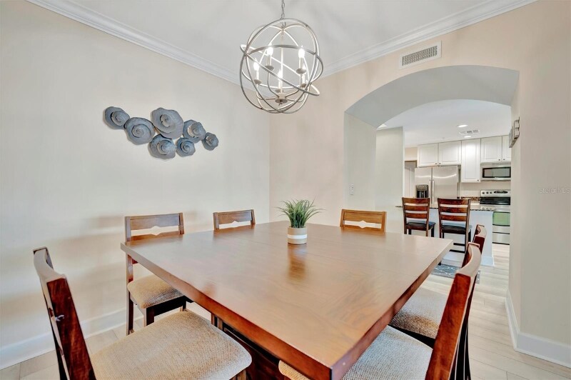 Building Photo - 808 3rd Ave W