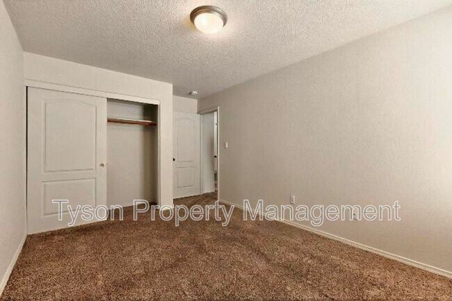 Building Photo - 8004 Corn Mountain Pl NW