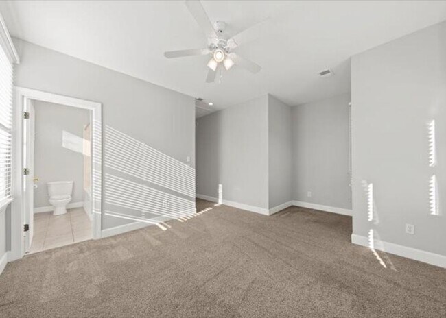Building Photo - 2 Bedroom, 2.5 Bath Condo in Harleston Village of Downtown Charleston!