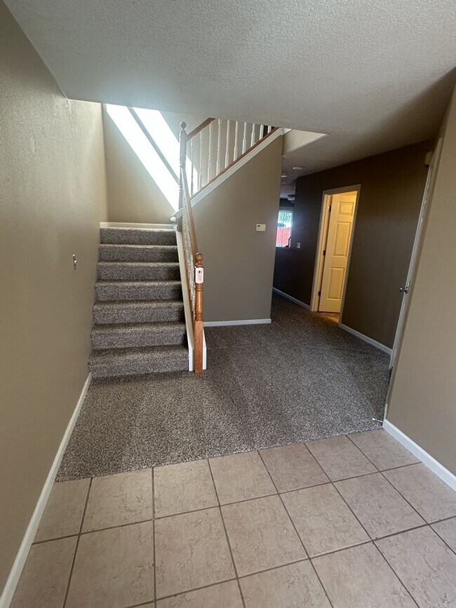Building Photo - Welcome to this stunning two-story home lo...