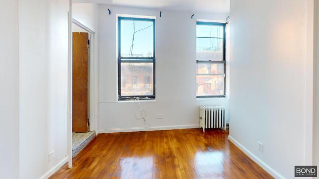 Building Photo - 3 bedroom in New York NY 10013