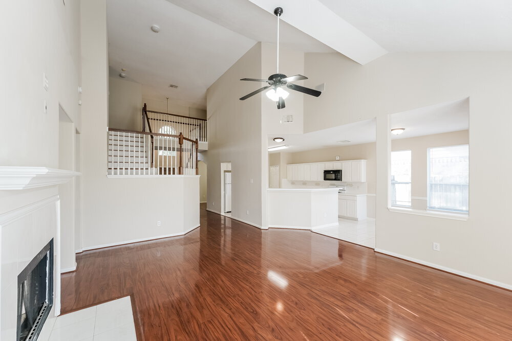 Building Photo - 8919 Green Ray Dr