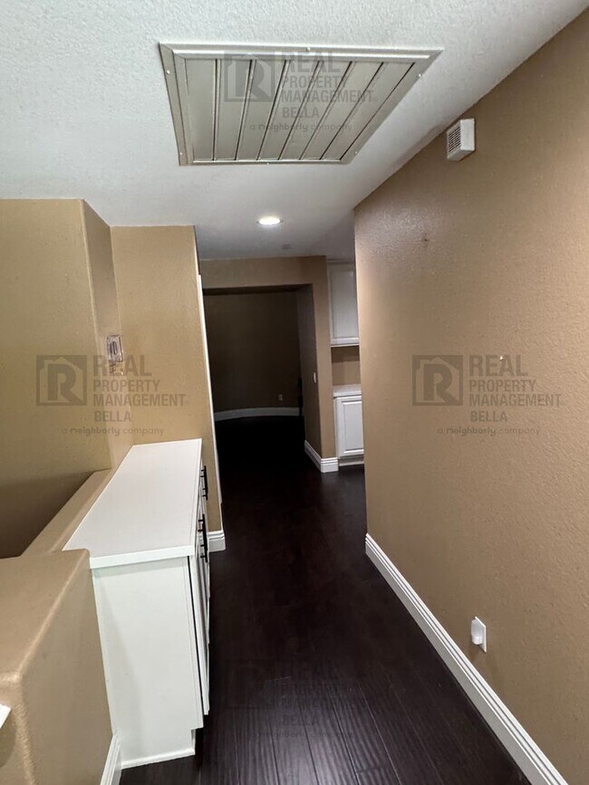 Building Photo - Spacious Murrieta Home with Pool, Spa, Firepit & Backyard Entertaining