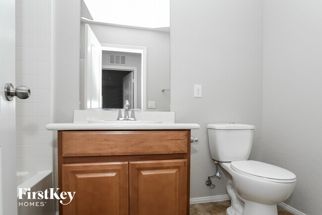 Building Photo - 7600 Scarlet Tapestry Ct
