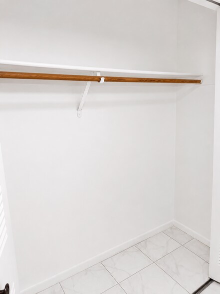 Building Photo - 14150 SW 84th St