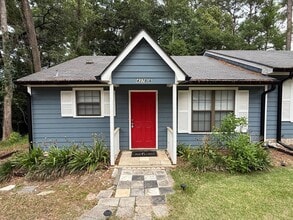 Building Photo - Brewster Estates unit avail NOW!!!