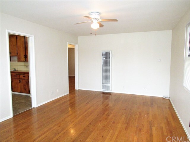 Building Photo - 430 E La Veta Ave