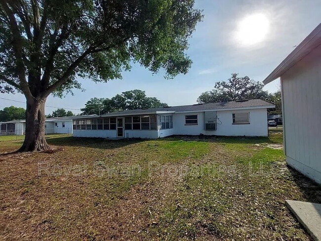 Building Photo - 4035 S Wellington Dr