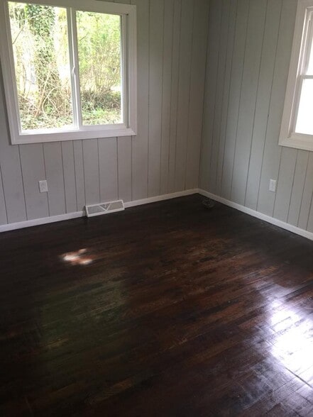 Bedroom 1 - 1621 Kenwood Road