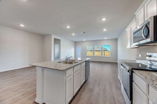 Building Photo - 3433 Marie Dr