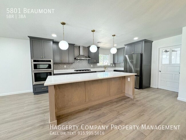 Building Photo - 5801 Beaumont-