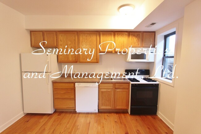 Interior Photo - Great apartments in the heart of Uptown, o...