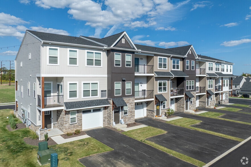 Primary Photo - The Reserve at Timber Ridge