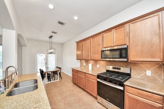 Building Photo - 4118 Ferro St