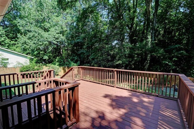 Building Photo - 2968 Fantasy Ln