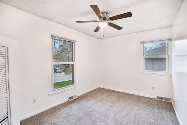 Building Photo - Beautiful 4 Bedroom and 2 Bathroom House in Independence