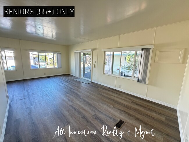 Building Photo - 141 Douglas Dr